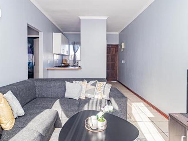 2 Bedroom Apartment in Parklands