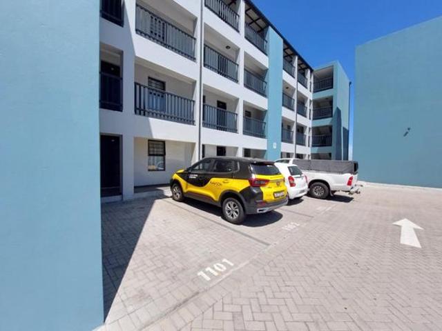 2 Bedroom Apartment in Parklands East