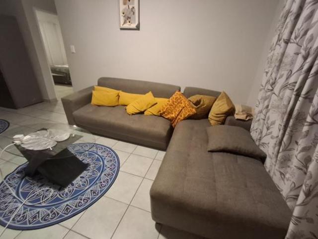 2 Bedroom Apartment in Parklands North