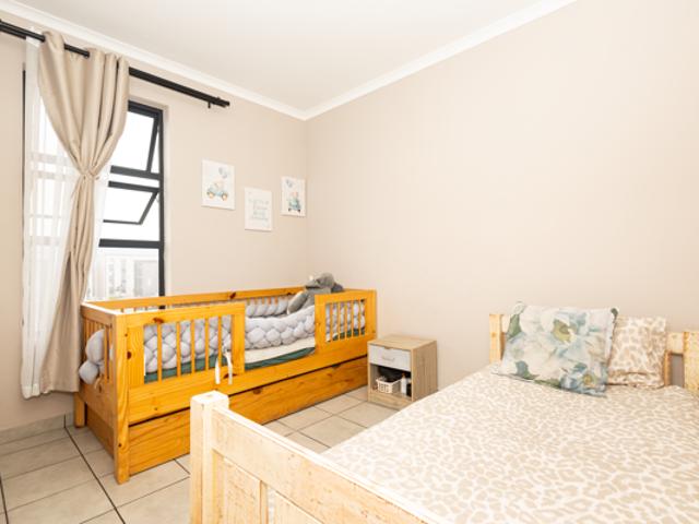 2 Bedroom Apartment in Parklands North
