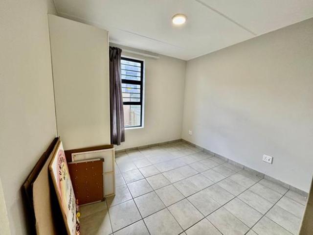 2 Bedroom Apartment in Parklands North