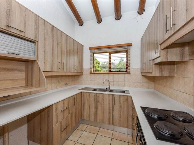 2 Bedroom Apartment in Paulshof