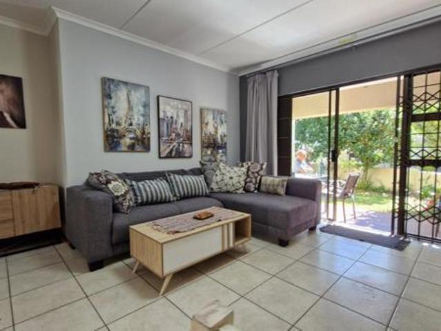 2 Bedroom Apartment in Paulshof