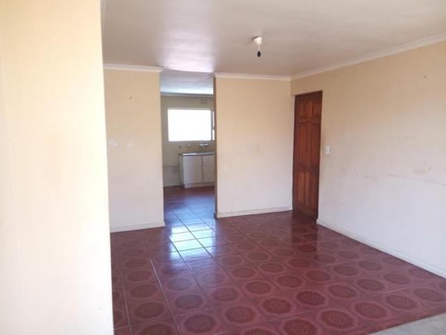 2 Bedroom Apartment in Pelikan Heights