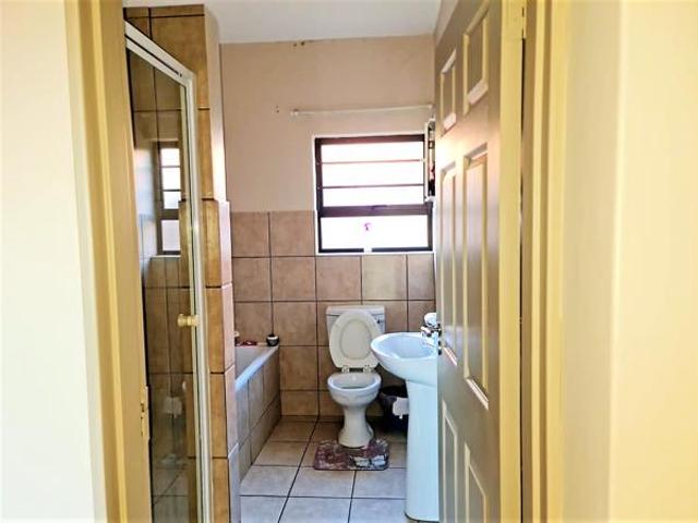 2 Bedroom Apartment in Pellissier