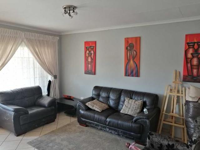 2 Bedroom Apartment in Philip Nel Park