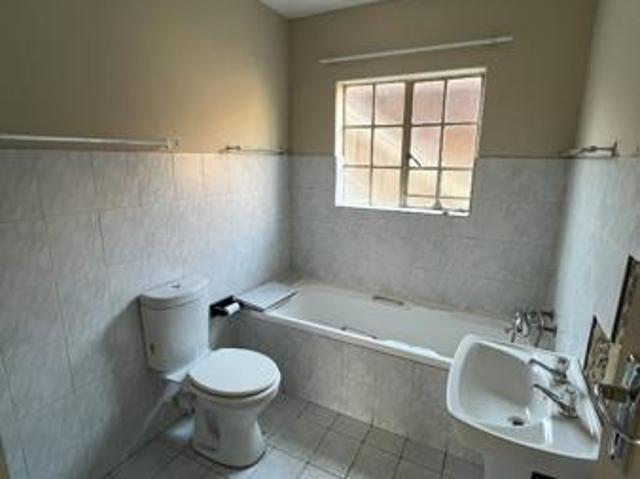 2 Bedroom Apartment in Pierre van Ryneveld