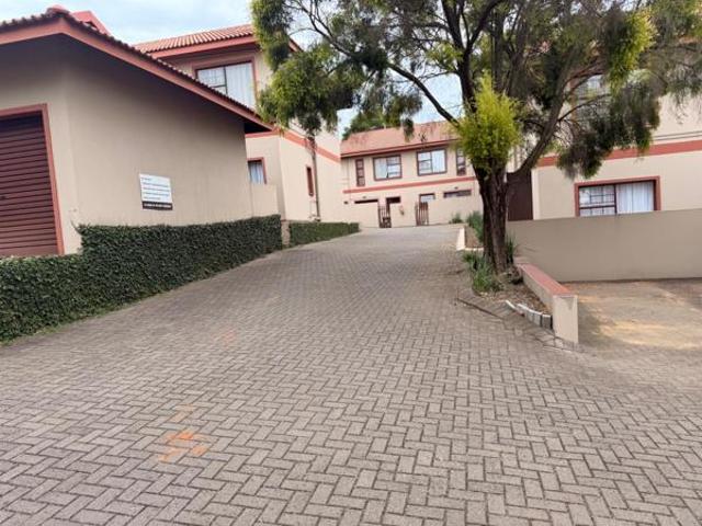 2 Bedroom Apartment in Pioneer Park