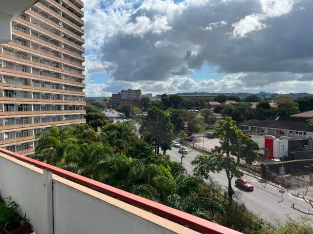 2 Bedroom Apartment in Pinetown Central