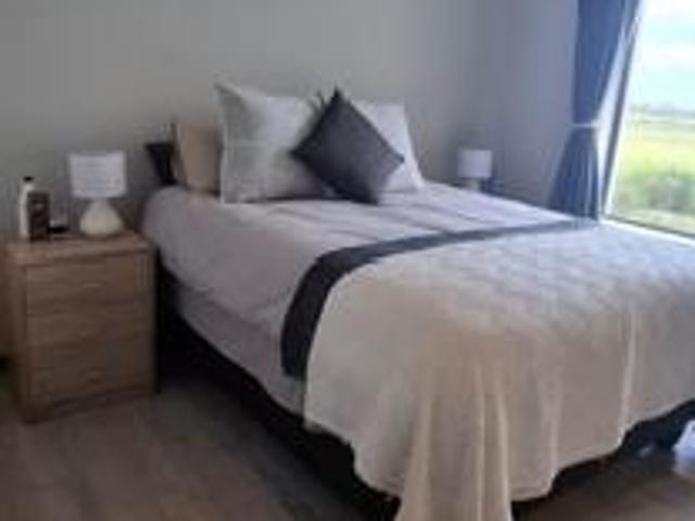 2 Bedroom Apartment in Pinelands