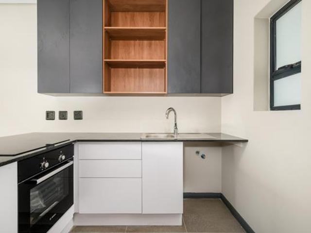 2 Bedroom Apartment in Pinelands