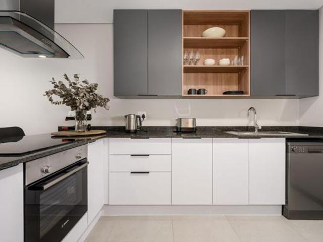 2 Bedroom Apartment in Pinelands