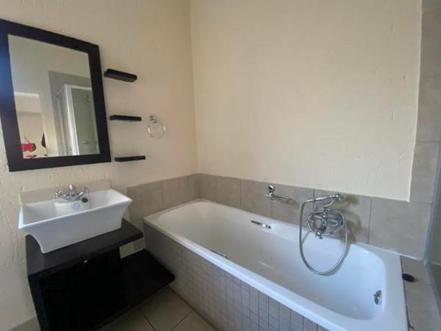 2 Bedroom Apartment in Pineslopes