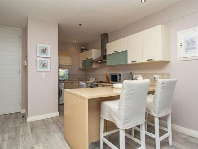 2 Bedroom Apartment in Plettenberg Bay Central