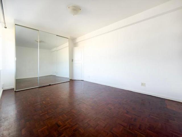 2 Bedroom Apartment in Plumstead
