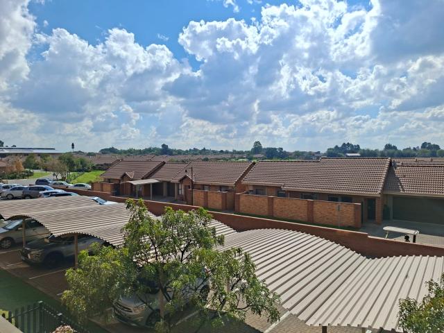 2 Bedroom Apartment in Pomona