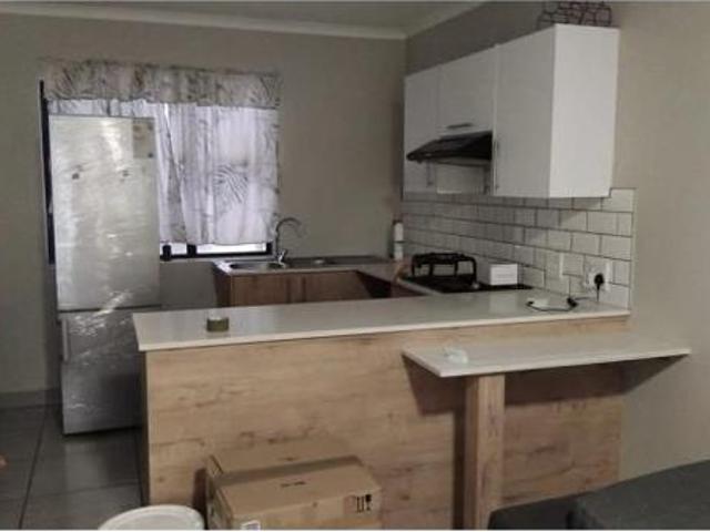 2 Bedroom Apartment in Pomona