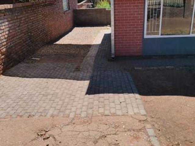 2 Bedroom Apartment in Postmasburg