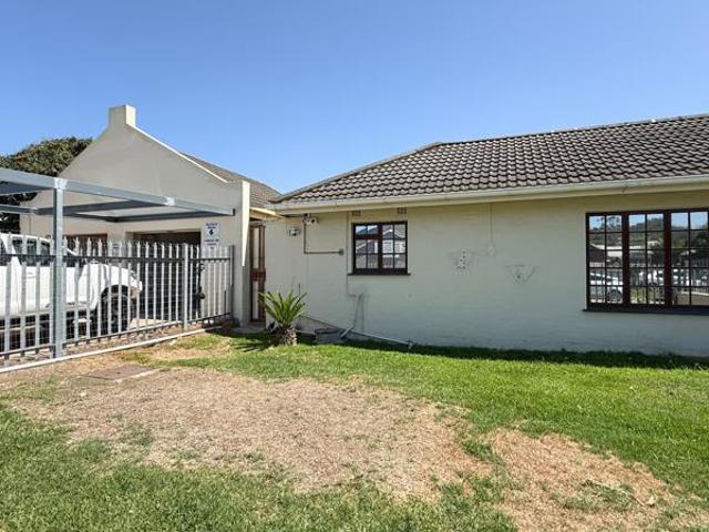 2 Bedroom Apartment in Port Alfred Central