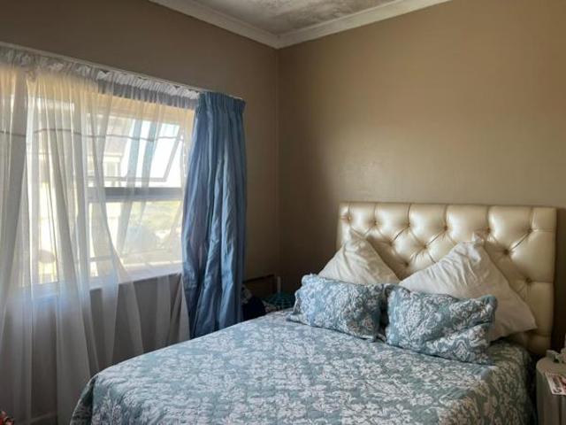 2 Bedroom Apartment in Port Elizabeth Central