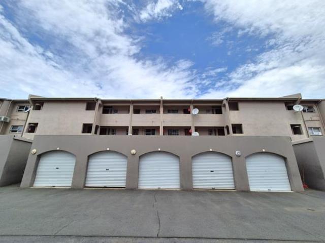 2 Bedroom Apartment in Port Shepstone Central