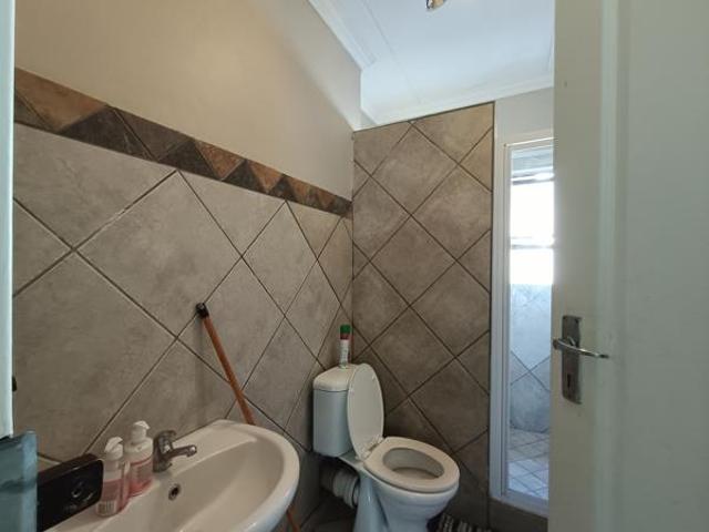 2 Bedroom Apartment in Potchefstroom Central