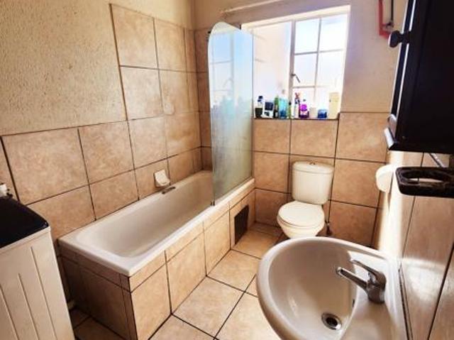 2 Bedroom Apartment in Potchefstroom Central