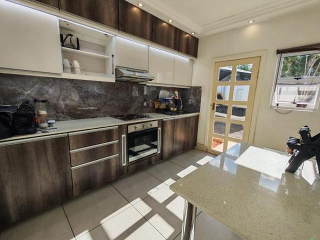 2 Bedroom Apartment in Prestbury