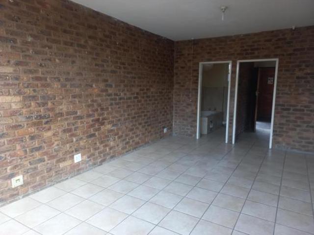 2 Bedroom Apartment in Pretoria West