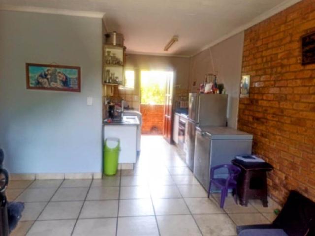 2 Bedroom Apartment in Pretoria West