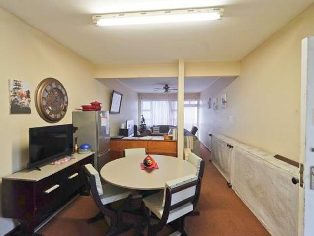 2 Bedroom Apartment in Quigney