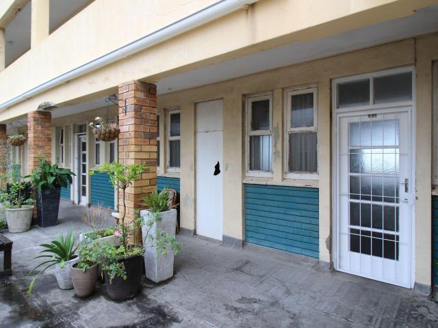 2 Bedroom Apartment in Quigney Beach