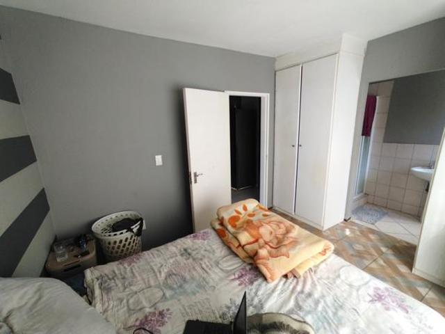2 Bedroom Apartment in Ruimsig