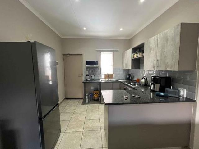 2 Bedroom Apartment in Ruimsig