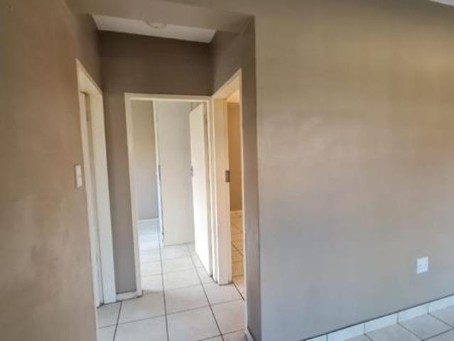 2 Bedroom Apartment in Rustenburg Central