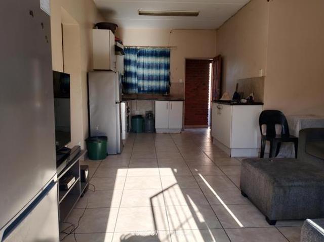 2 Bedroom Apartment in Rustenburg Central