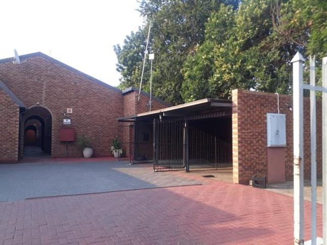 2 Bedroom Apartment in Rustenburg Central
