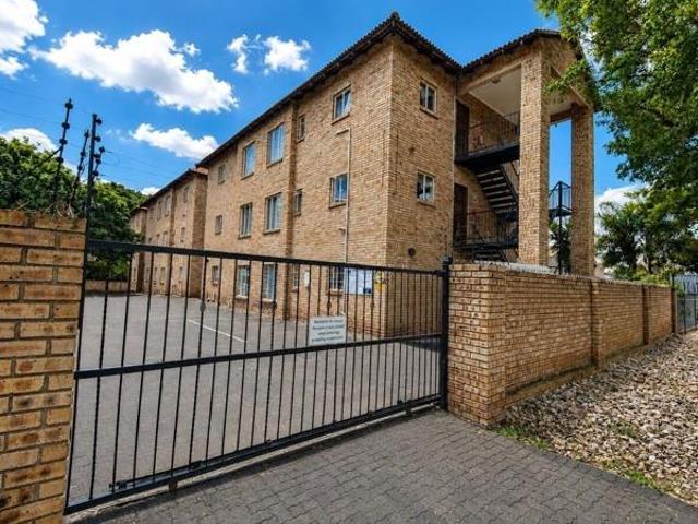2 Bedroom Apartment in Rustenburg Central