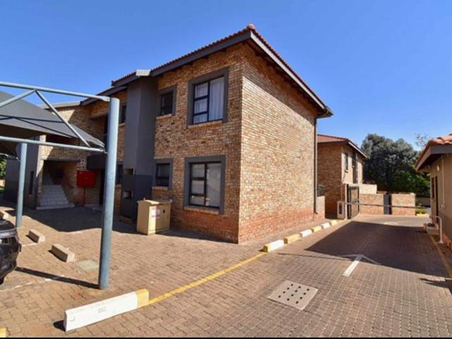 2 Bedroom Apartment in Rynfield AH