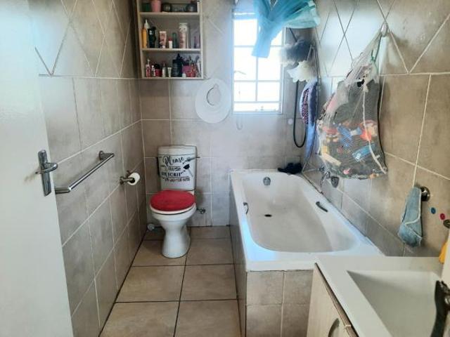 2 Bedroom Apartment in Radiokop