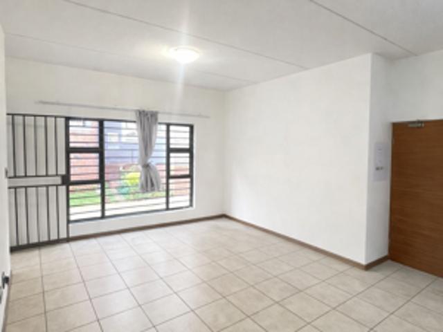2 Bedroom Apartment in Randburg Central