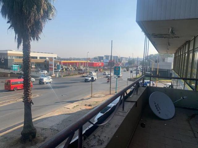 2 Bedroom Apartment in Randburg Central