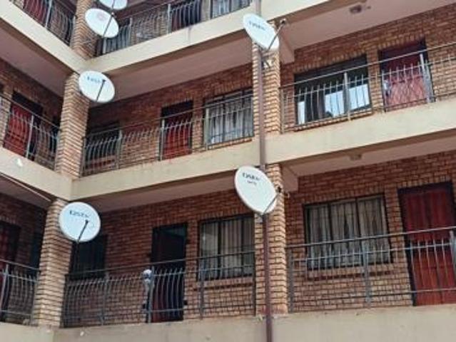 2 Bedroom Apartment in Randfontein Central