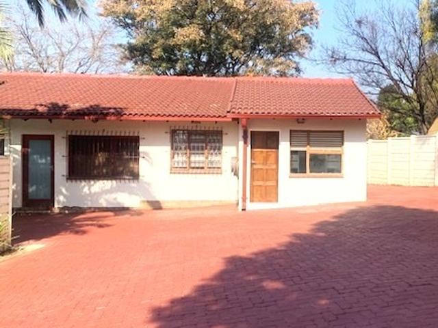 2 Bedroom Apartment in Randpark Ridge