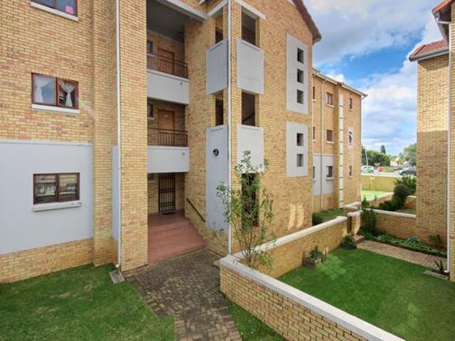 2 Bedroom Apartment in Randpark Ridge