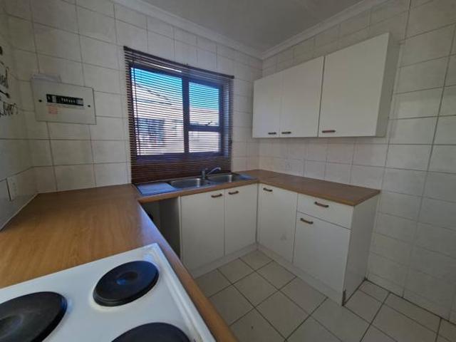 2 Bedroom Apartment in Randpark Ridge
