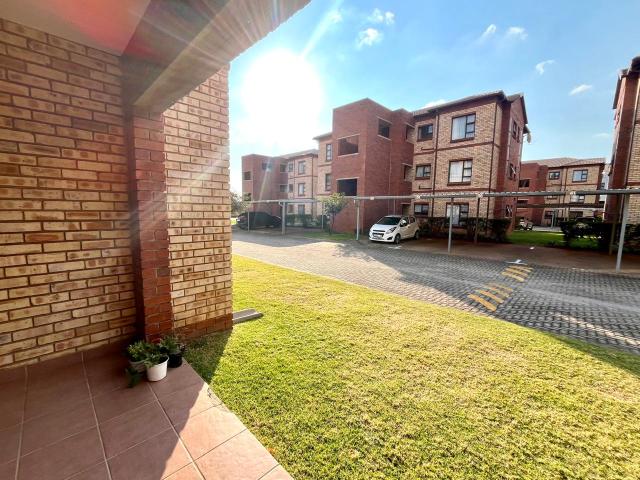 2 Bedroom Apartment in Randpark Ridge