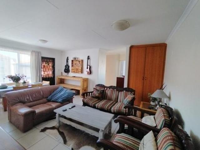 2 Bedroom Apartment in Randpoort