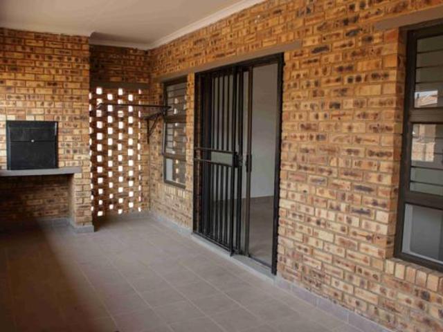 2 Bedroom Apartment in Raslouw
