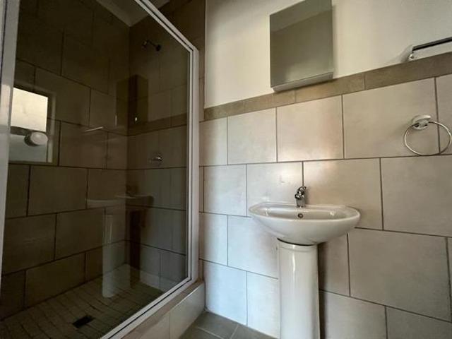2 Bedroom Apartment in Raslouw AH
